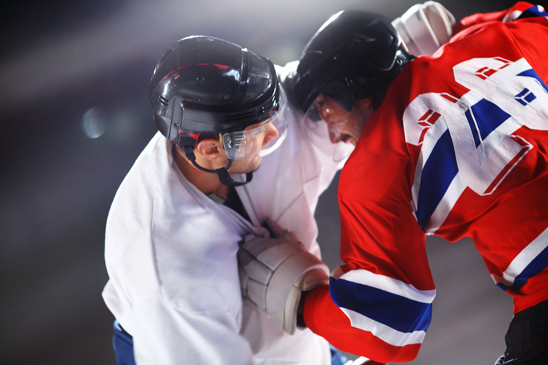 LNW-hockey-brawl